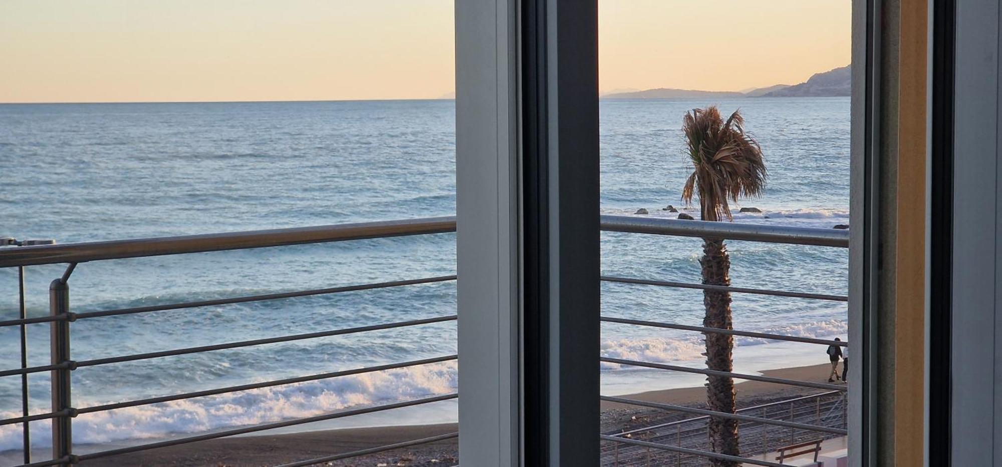 Апартаменты Mare Blu Вентимилья Экстерьер фото